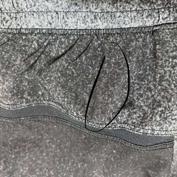 Lululemon Men’s Pace Breaker 9” Shorts In Ocean Spray Ice Grey Black Sz XL - Picture 15 of 16